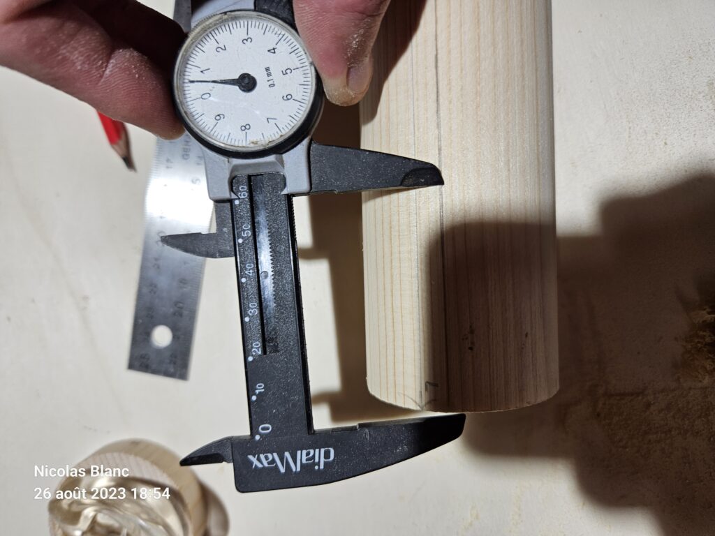 Mesure du support Hooter au pied à coulisse